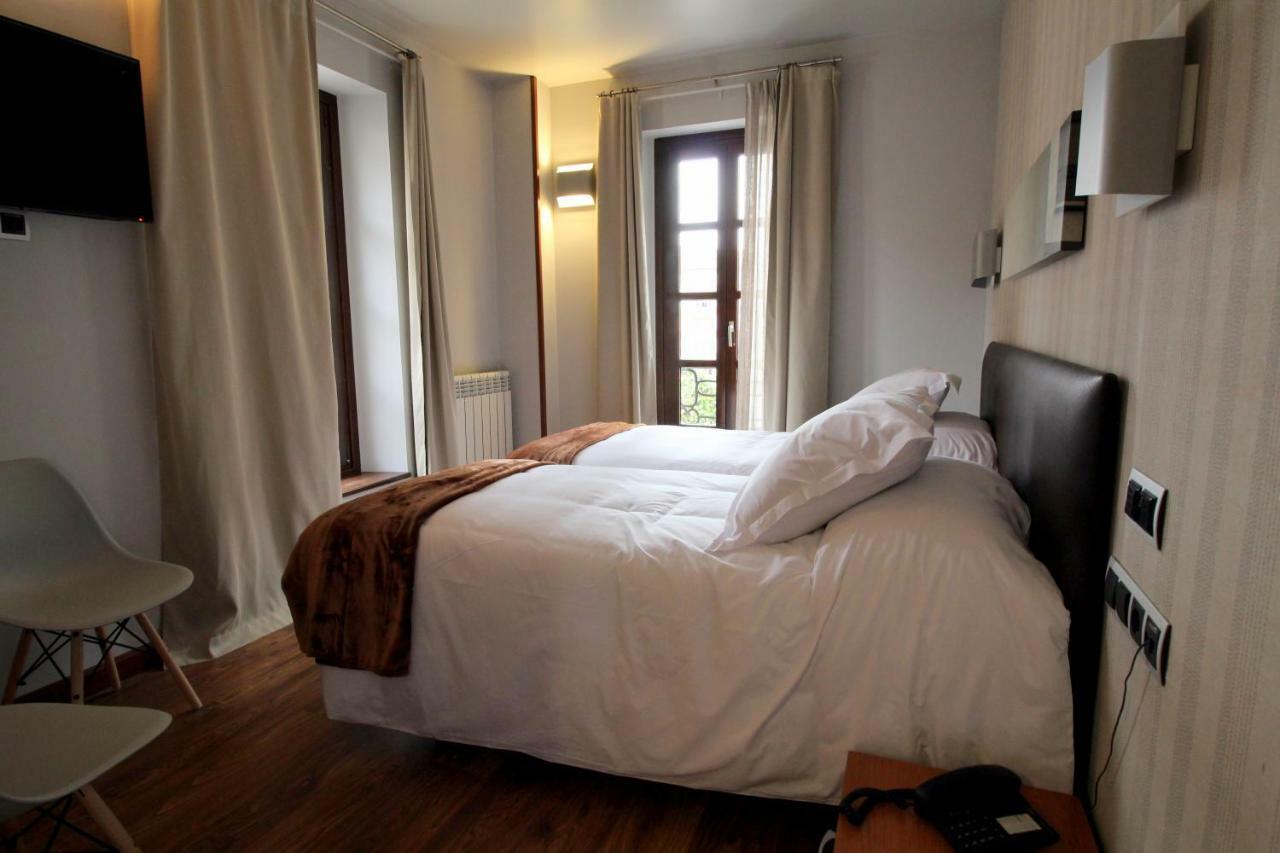 Noreña Hospedium Hotel La Casona Del Conde מראה חיצוני תמונה