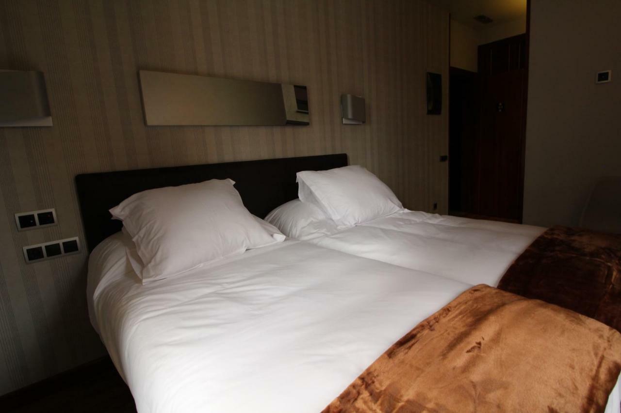 Noreña Hospedium Hotel La Casona Del Conde מראה חיצוני תמונה
