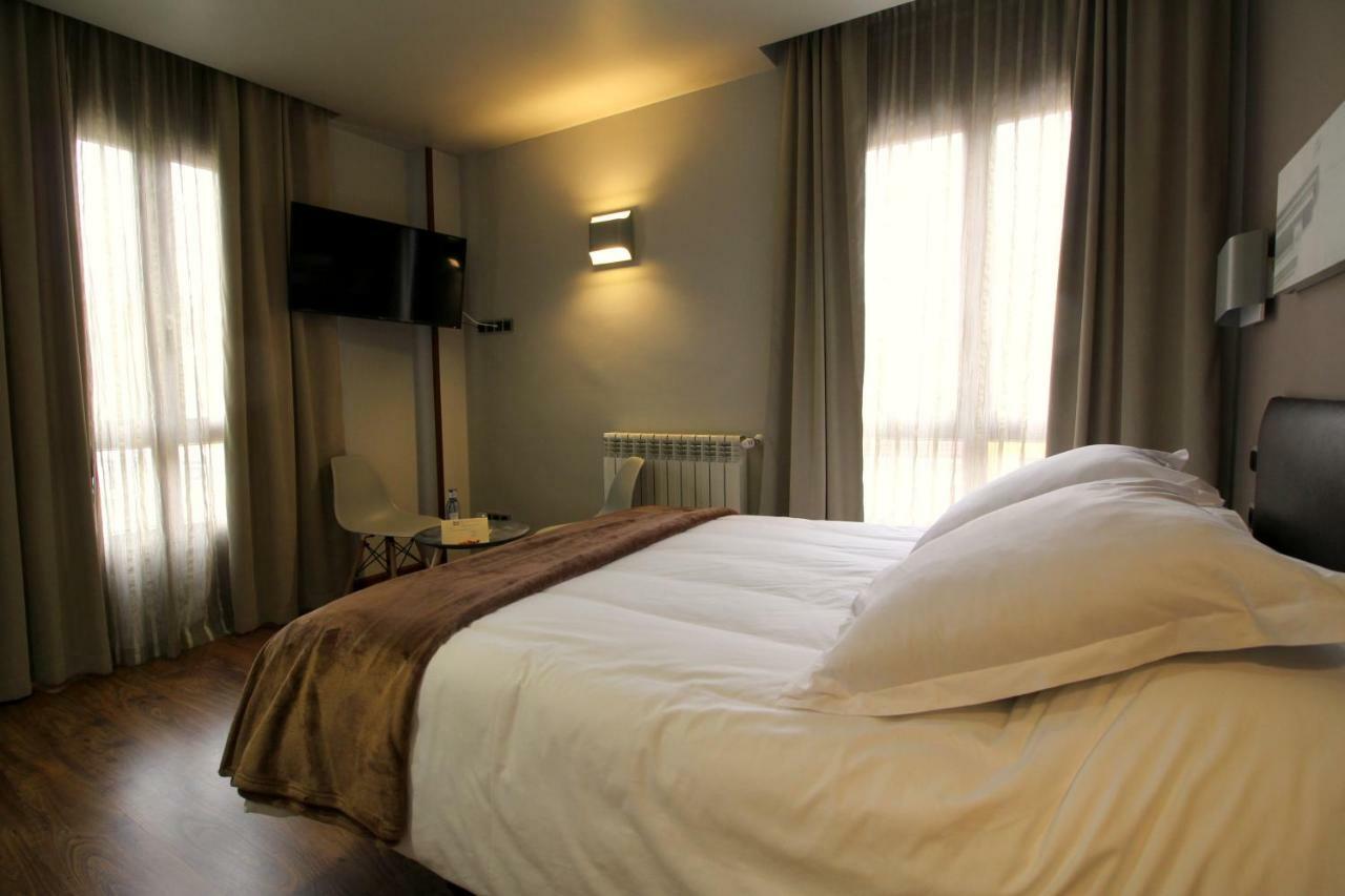 Noreña Hospedium Hotel La Casona Del Conde מראה חיצוני תמונה