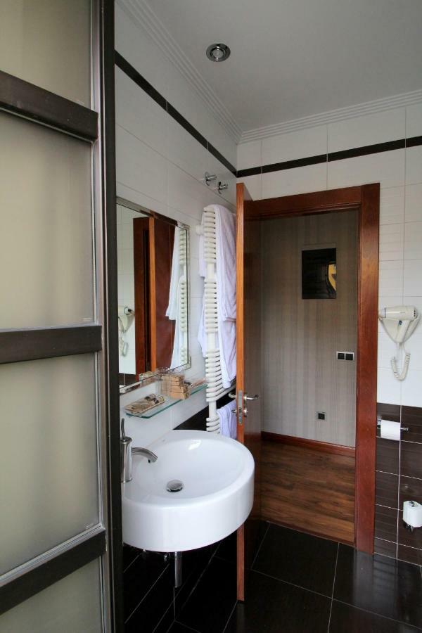Noreña Hospedium Hotel La Casona Del Conde מראה חיצוני תמונה